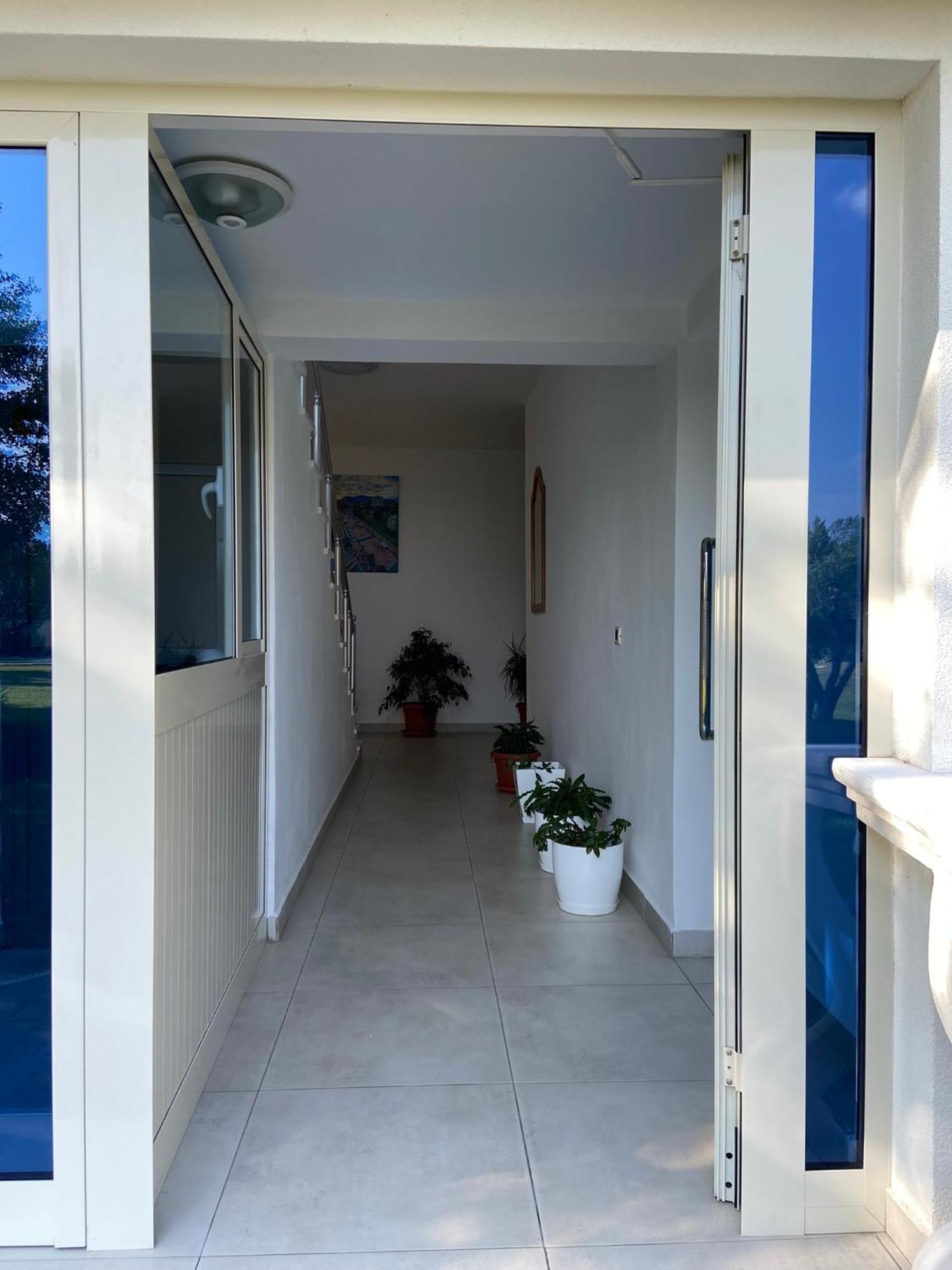 Apartment Sun Roll Baks-Rrjoll Exterior photo